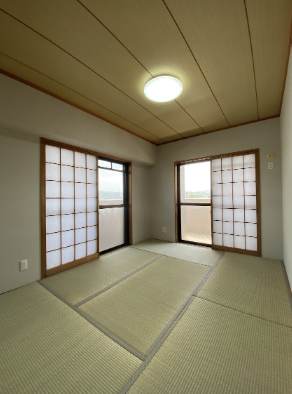 《古賀市天神1丁目 中古マンション》
ロワールマンション 古賀