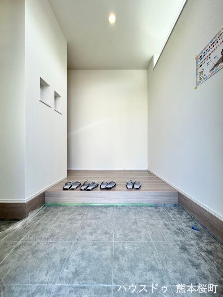 ■「しまう」が叶える美しい玄関■大容量のシューズボックスがあることでいつも整理された、気持ちの良い「家の顔」を保てます。