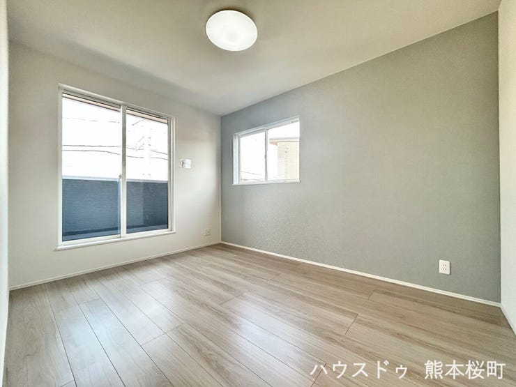 ■2階7帖洋室■寝室、書斎、趣味の部屋。家族の成長やライフスタイルに合わせ、様々な使い方ができる快適な空間です。
