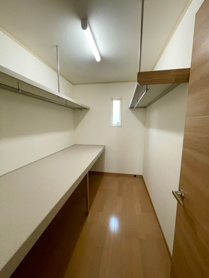 2階ウォークインクローゼット