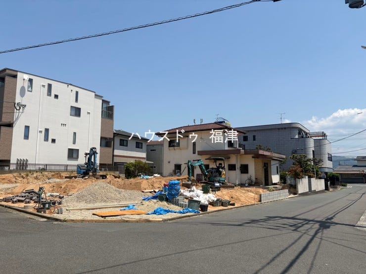 全2棟販売中♪
各棟でそれぞれ間取りや動線に特徴があり、
ご家族構成や将来設計に合わせてお選びいただけます。
《古賀市日吉2丁目 新築戸建》