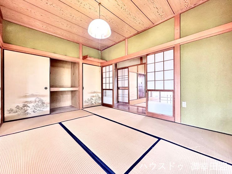 ■6帖和室①■心からリラックスできる静けさ、上質な眠りで、毎日をリセットします。明日への活力を養う空間です。