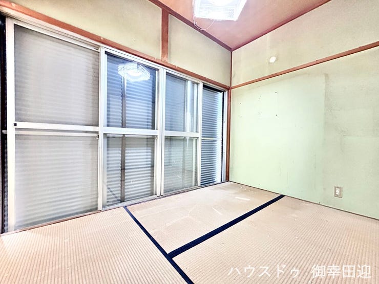 ■3帖和室■ゲストをもてなし、昼寝や家事にも使える、畳のぬくもりが心地よい多目的万能スペース。