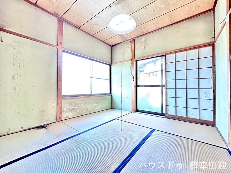 ■4.5帖和室■寝室、書斎、趣味の部屋。家族の成長やライフスタイルに合わせ、様々な使い方ができる快適な空間です。