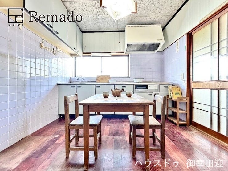 【ダイニング】
■家族の笑顔が集う中心地■お気に入りの家具を迎え、窓からは心地の良い光が差し込みます。※CGで家具を配置しています。