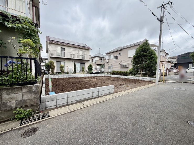 たっぷりの陽光と心地よい風が舞い込む住まいを想像させます♪