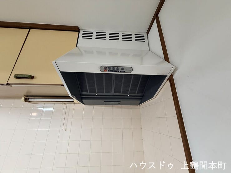 お料理中の油煙を効率よく吸い込む、実用性の高いレンジフード