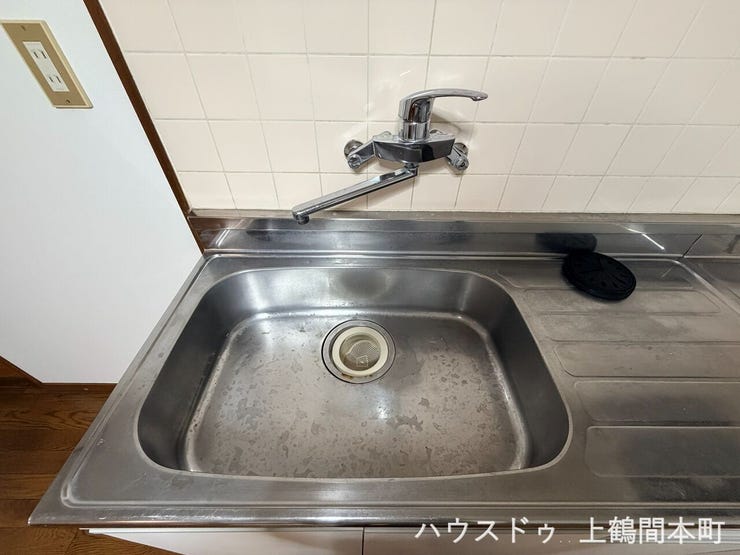 水はねしにくくお手入れもしやすいシンクです