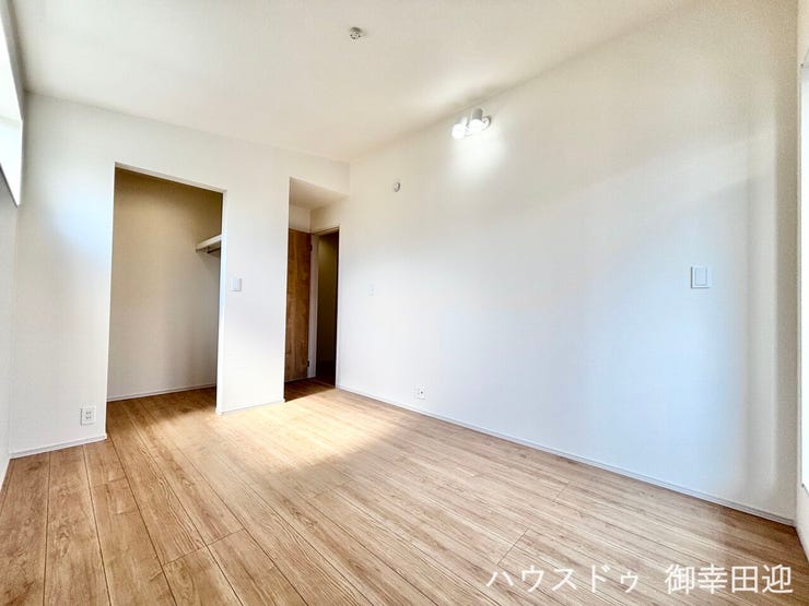 ■2階6.0帖洋室■心からリラックスできる静けさ、上質な眠りで、毎日をリセットします。明日への活力を養う空間です。