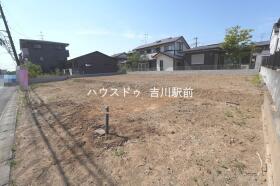 吉川市中曽根２丁目