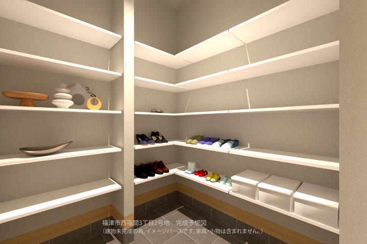 【シューズインクローゼット】
大容量の可動棚を備えたクローゼット。靴だけでなく、お気に入りの雑貨を飾るディスプレイスペースにも。