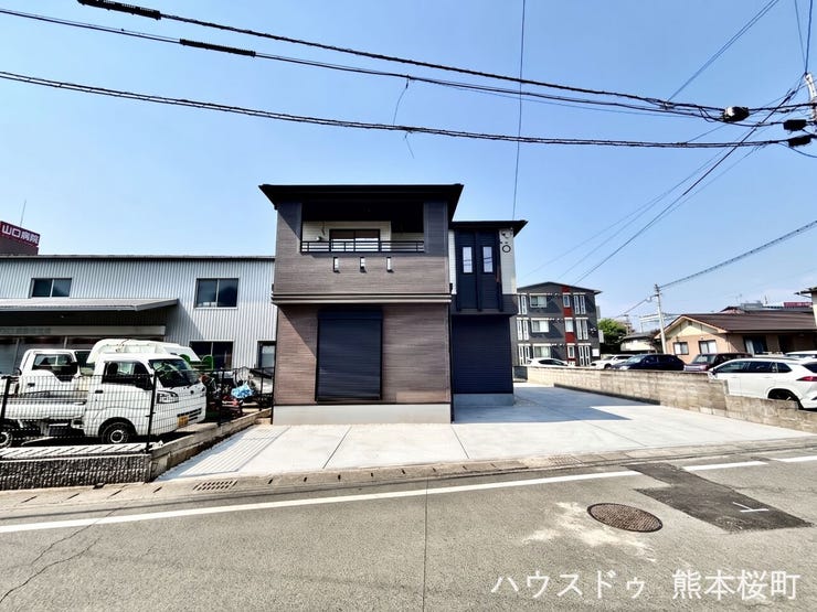 ■車と趣味の幅が広がる場所■単なる駐車スペースではない、洗車やタイヤ交換、DIYにも使える多目的な屋外スペースです。