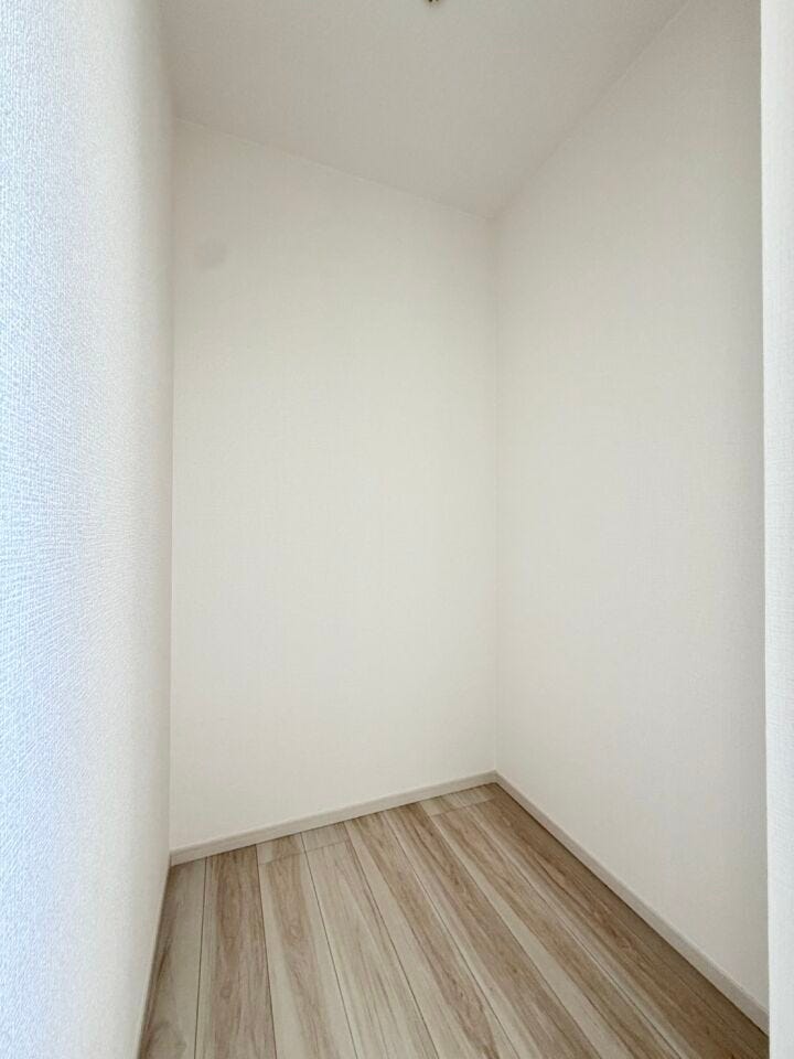 収納スペースが広いので、部屋に荷物が出ることもなく生活感を隠せるのは嬉しいですね♪