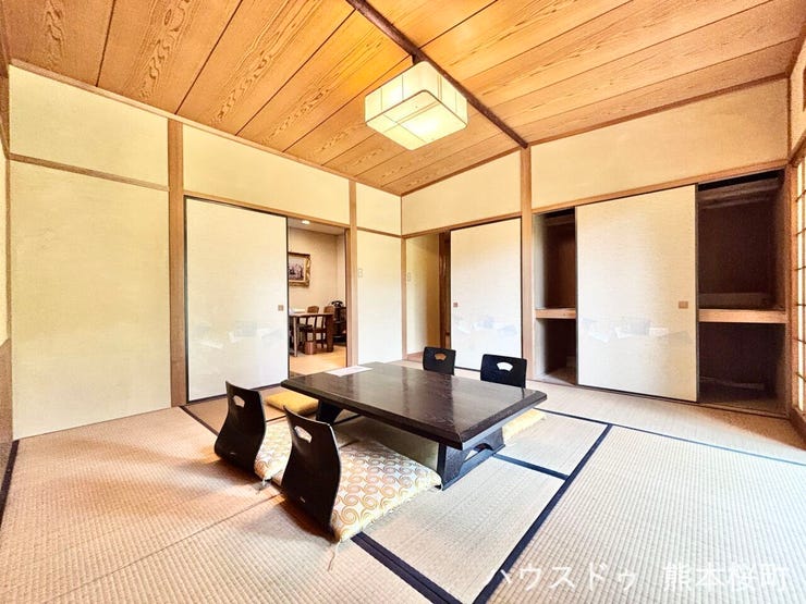 ■8帖和室■板の間から心地よい光と風が抜ける、上質な静寂に満ちた癒やしの空間