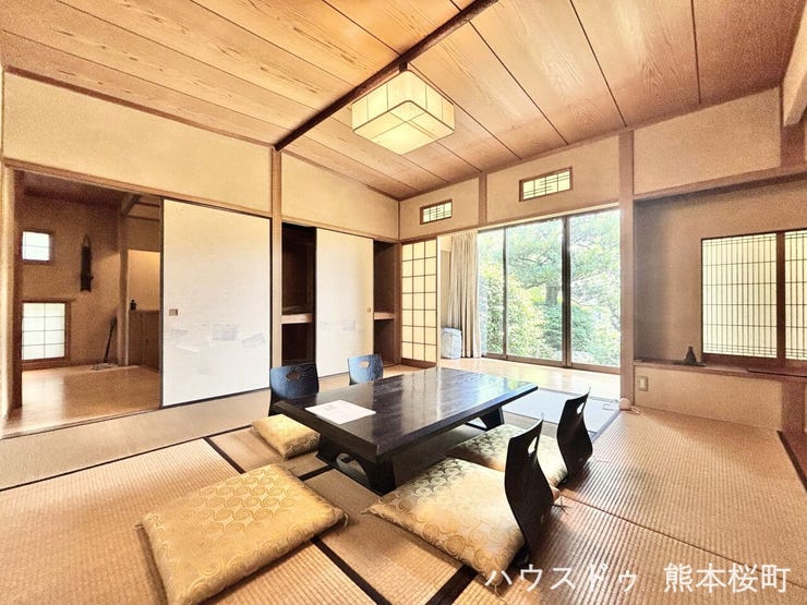 ■8帖和室■板の間から心地よい光と風が抜ける、上質な静寂に満ちた癒やしの空間