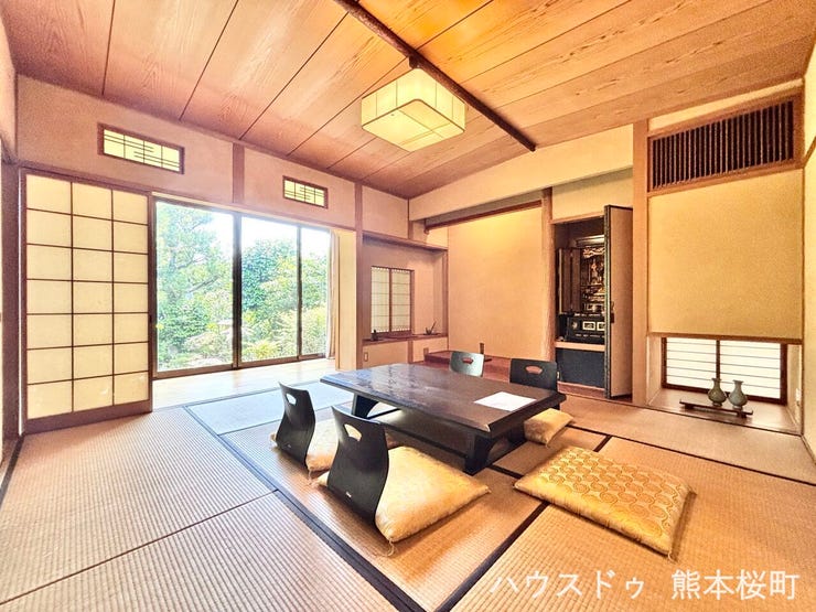 ■8帖和室■ゲストをもてなし、昼寝や家事にも使える、畳のぬくもりが心地よい多目的万能スペース。