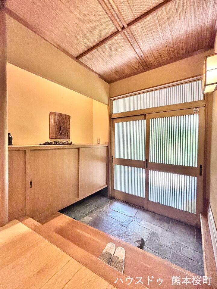 ■「ただいま」の安堵をくれる場所■訪れる人を迎え入れ、帰るたびにホッと一息つける、明るく機能的なエントランス。
