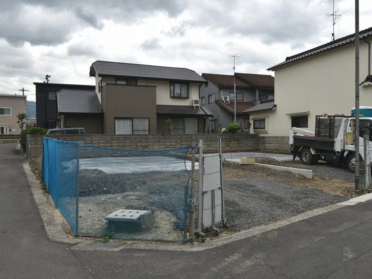 建設地を南西側より撮影 2026.05.23