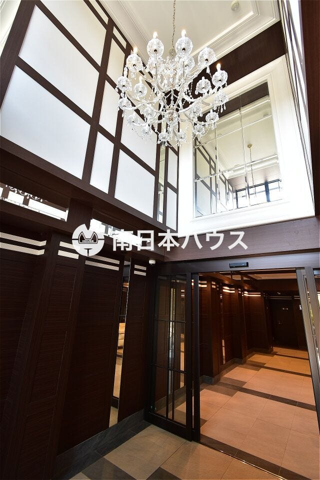上之園町 クレアホームズ上之園 杜の邸 【クレアホームズ上之園 杜の邸のエントランス】
吹き抜けがあり高級感のあるマンションエントランス！