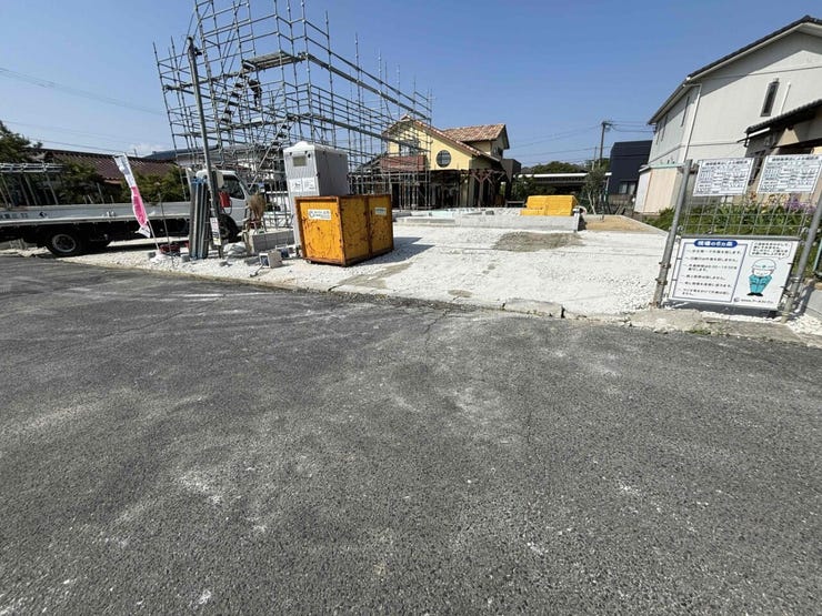 車通りも少なく落ち着いた住環境です。