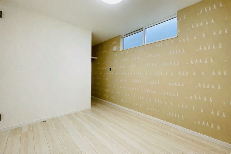 アクセントクロスがおしゃれな洋室♪
子供部屋にピッタリです!