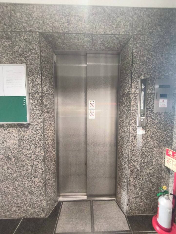 共用エレベーター