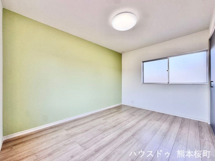 ■2階6帖洋室■心からリラックスできる静けさ、上質な眠りで、毎日をリセットします。明日への活力を養う空間です。