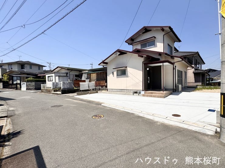 ■理想を叶える新しい暮らしの舞台■高いデザイン性と機能性を兼ね備えた住まい。ここで、家族の新しい物語が始まります。