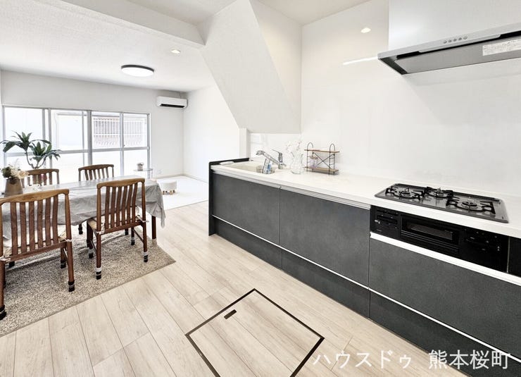 ■家族の「美味しい」が集まる舞台■高い機能性と美しいデザインを両立。料理する人も、待つ人も、笑顔になれる場所です。