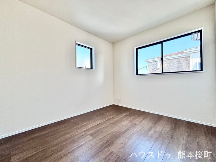 ■2階7帖洋室■心からリラックスできる静けさ、上質な眠りで、毎日をリセットします。明日への活力を養う空間です。