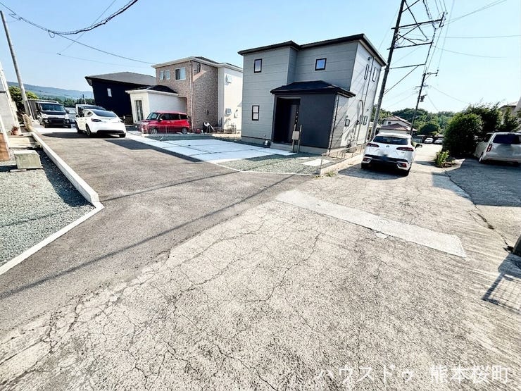 ■理想を叶える新しい暮らしの舞台■高いデザイン性と機能性を兼ね備えた住まい。ここで、家族の新しい物語が始まります。