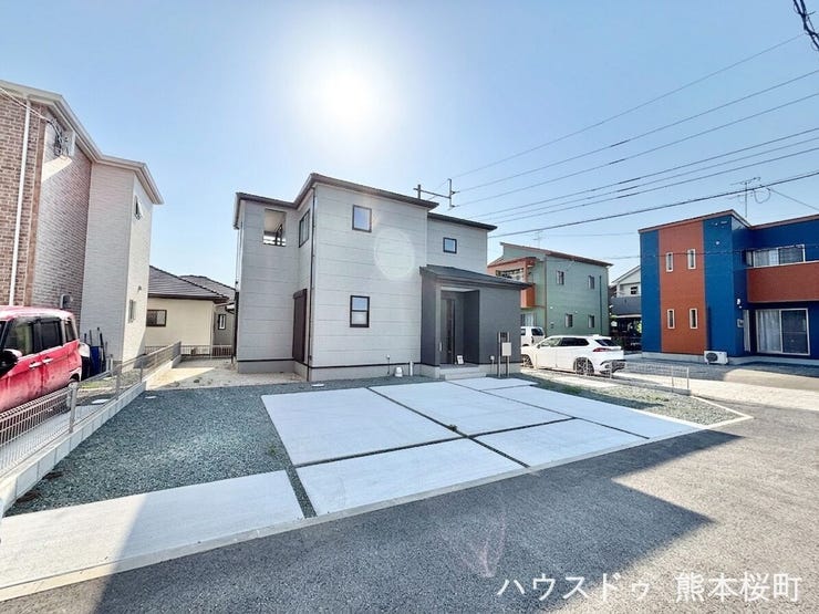 ■車と趣味の幅が広がる場所■単なる駐車スペースではない、洗車やタイヤ交換、DIYにも使える多目的な屋外スペースです。