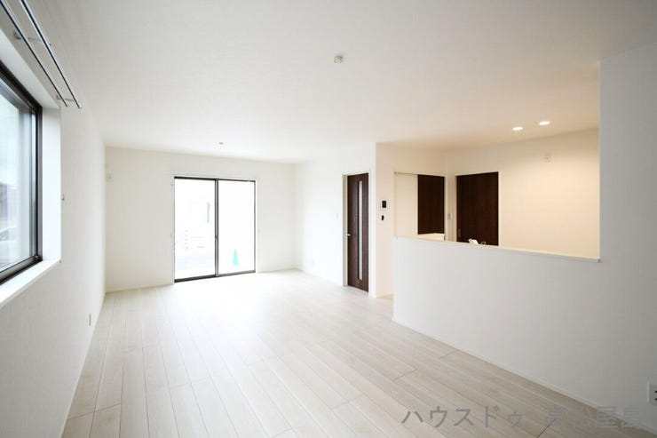 【リビング】
※施工事例です。実物とは異なります。
