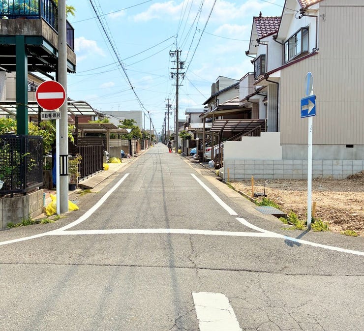 南東角地