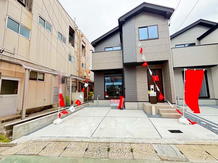 【外観】
LDK約19帖♪KIS北九州市小倉北区大田町1期新築戸建て♪駐車並列2台♪収納充実♪全室フローリング