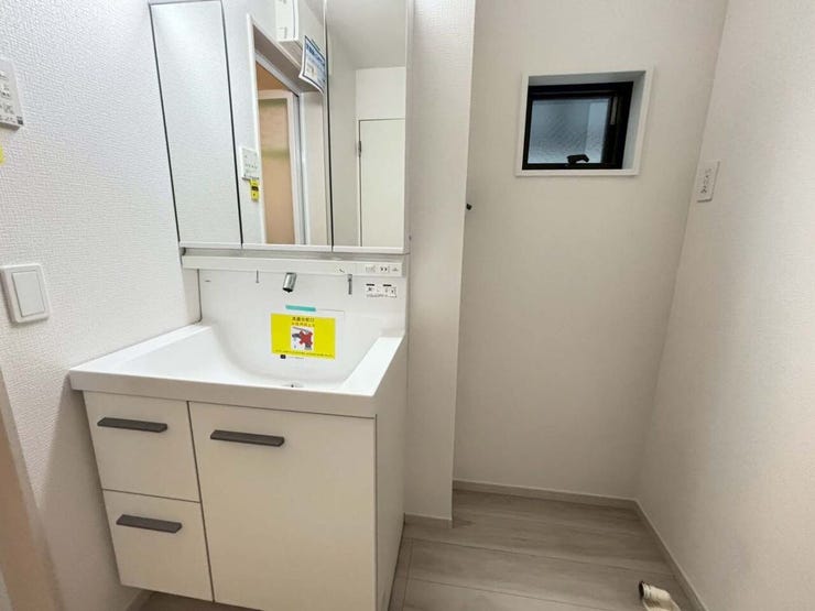 LDK約18帖♪KIS北九州市小倉北区大田町1期新築戸建て♪駐車並列2台♪収納充実♪全室フローリング