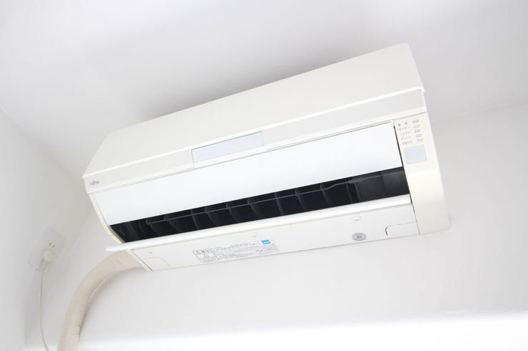 夏の暑い日や冬の寒い日に活躍するエアコン完備♪