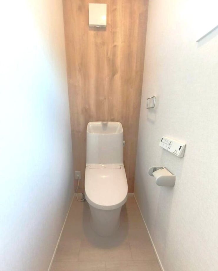 2階にもトイレがあり、朝の混雑の解消にも役立ちます
