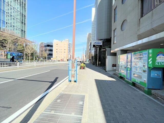 ●前面道路●開放的で圧迫感がない道幅。距離があるため火災時の炎症リスクも低減されます