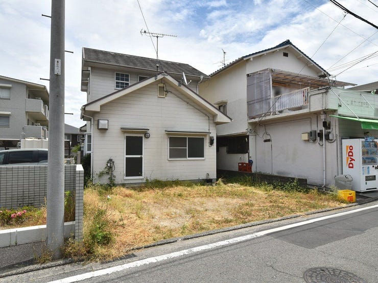 外観を北西側より撮影