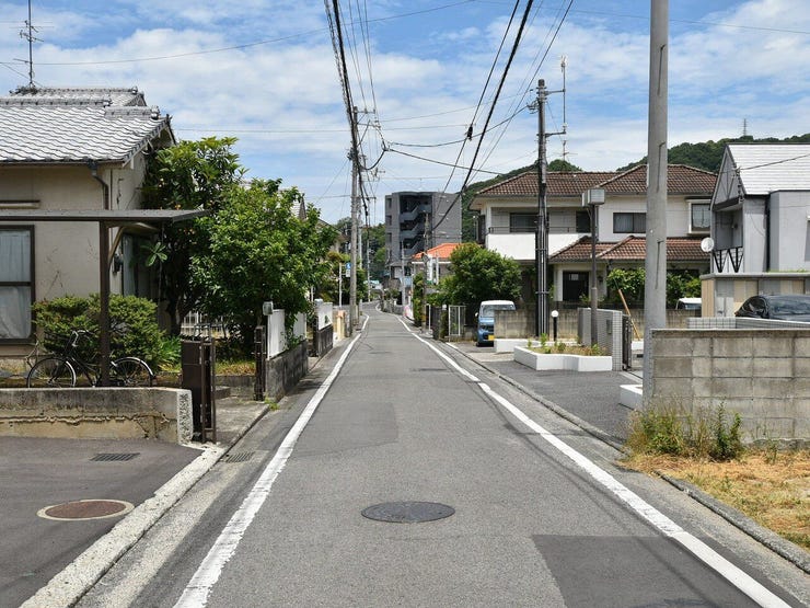 西側道路