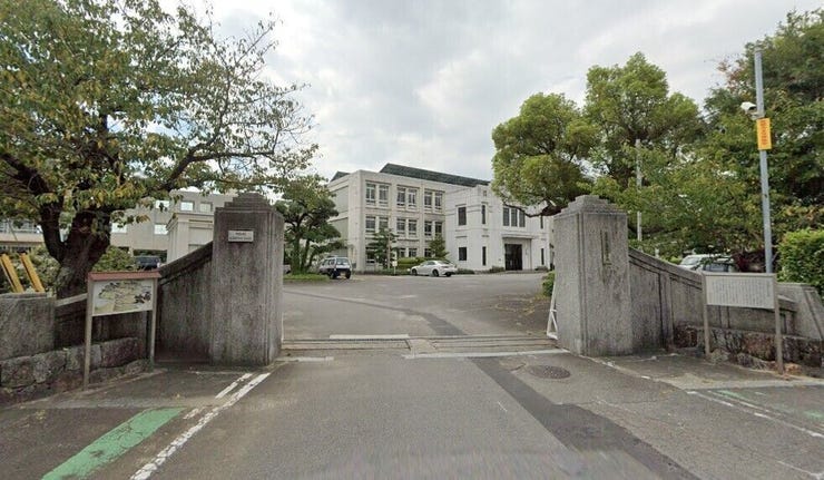 西尾小学校
