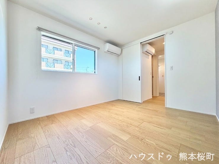 ■2階6.35帖洋室■心からリラックスできる静けさ、上質な眠りで、毎日をリセットします。明日への活力を養う空間です。