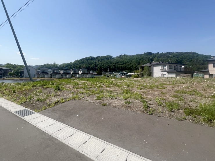 現地(2026年5月)撮影
◎建築条件無し◎
詳細は、ハウスドゥ 八戸田向までお気軽にお問い合わせくださいませ♪