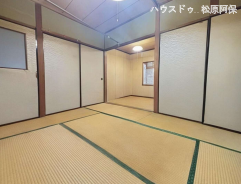 多用途に使える1階約6帖の和室
キッチンから直接出入りができるレイアウトで、リビングやダイニング代わりにも最適です。
