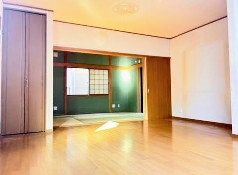 家具の配置がしやすい縦型のレイアウトで、家族団らんの時間をゆったり楽しめます。