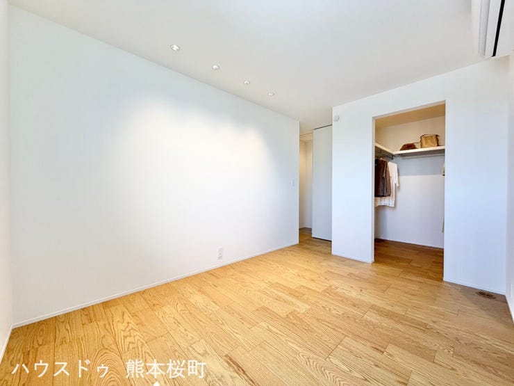 ■2階6.5帖洋室■心からリラックスできる静けさ、上質な眠りで、毎日をリセットします。明日への活力を養う空間です。