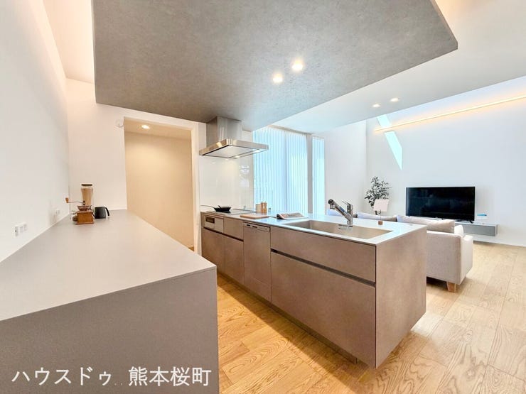 ■家族の「美味しい」が集まる舞台■高い機能性と美しいデザインを両立。料理する人も、待つ人も、笑顔になれる場所です。