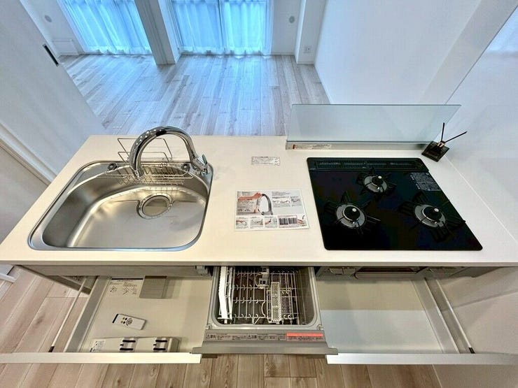 【kitchen】家事の時短に便利な食洗機付き。手洗い不要で毎日の負担を軽減します。
