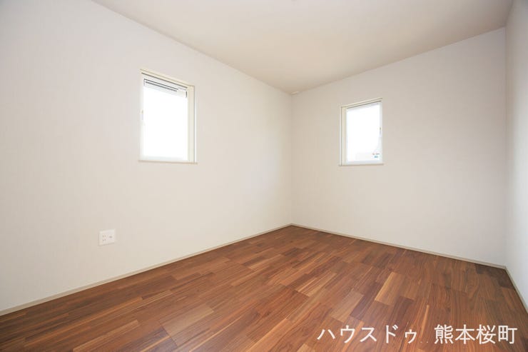 ■2階6.0帖洋室②■寝室、書斎、趣味の部屋。家族の成長やライフスタイルに合わせ、様々な使い方ができる快適な空間です。